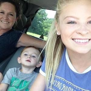 Meet your Posher, Angela